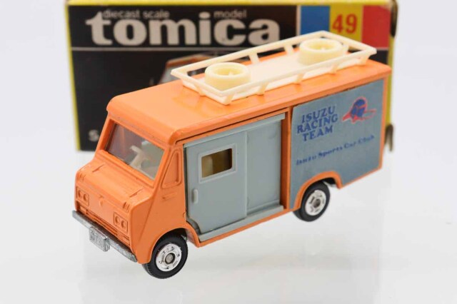 トミカ 黒箱