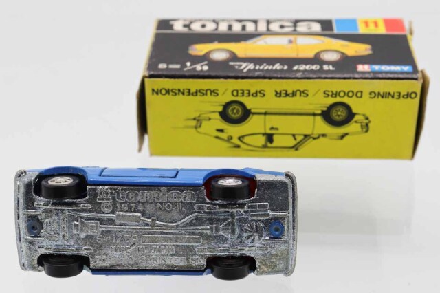 ミニカーショップ ケンボックス トミカ 黒箱☆11☆トヨタスプリンター