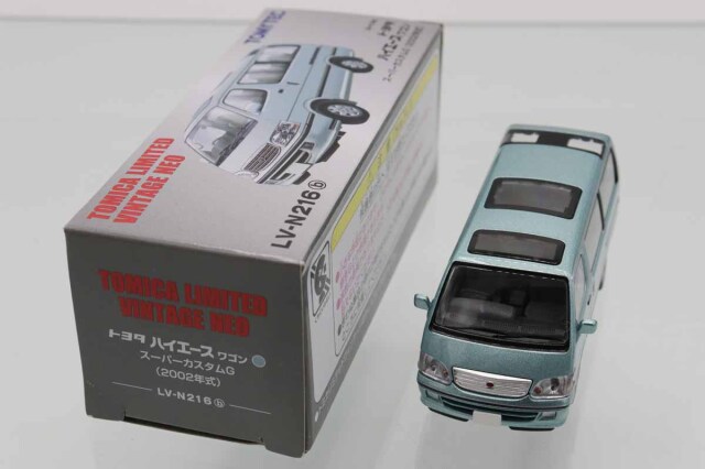 【新品未開封】トヨタ ハイエースワゴン 2002年式 3台セット ミニカーショップ ケンボックス トミカリミテッドヴィンテージネオ☆LV