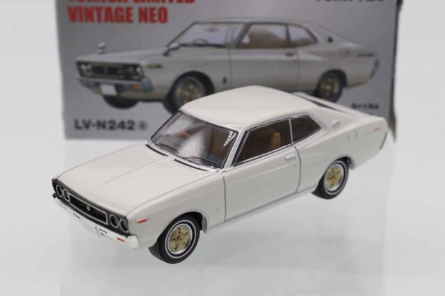 トミカ　TLV　ネオ