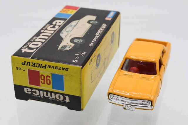 ミニカーショップ ケンボックス トミカ 黒箱☆96☆ダットサン