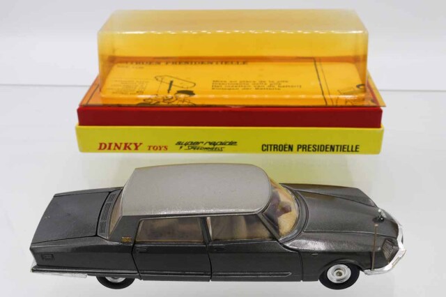 ミニカーショップ ケンボックス DINKY TOYS☆1435
