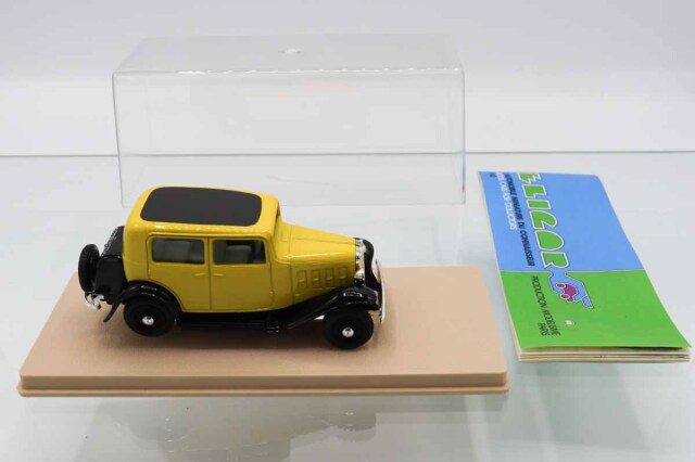 ミニカーショップ ケンボックス ELIGOR☆1005☆CITROEN Rosalie