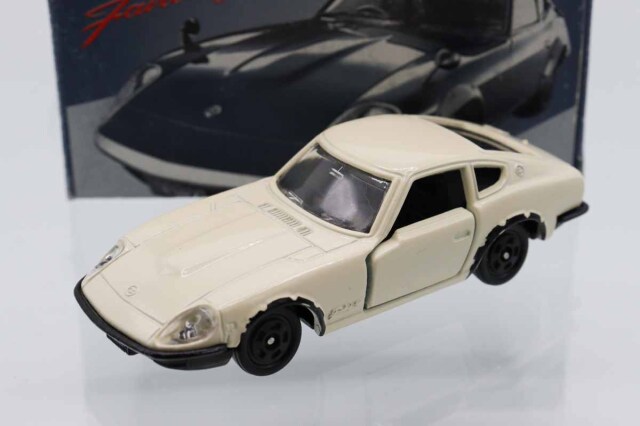 とみか様　オーダー鉄枠　1点 トミカ 特注（日本製）｜トミカの絶版ミニカー買取ならケンボックス