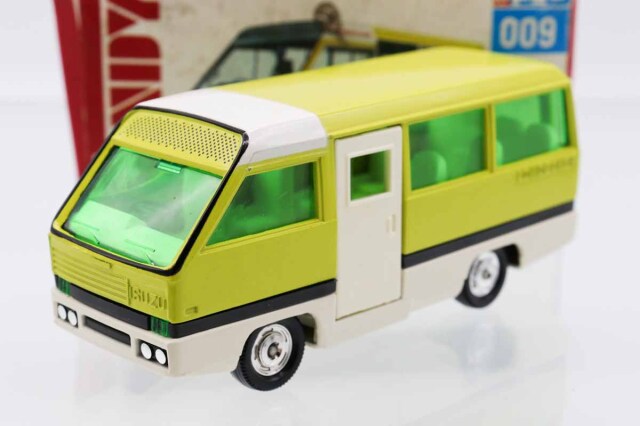 ダンディ・カドー｜トミカの絶版ミニカー買取ならケンボックス