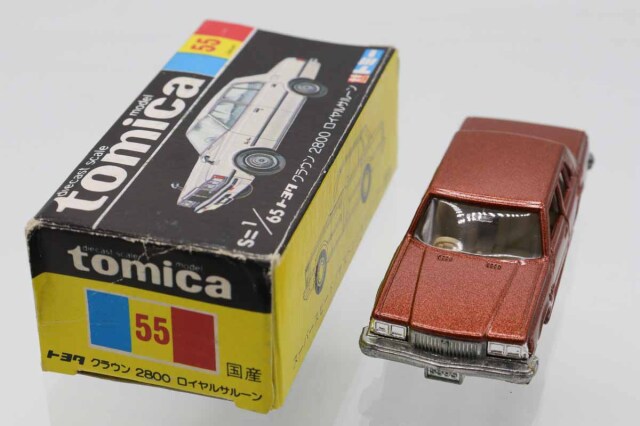 ミニカーショップ ケンボックス トミカ 黒箱☆55☆トヨタクラウン 2800