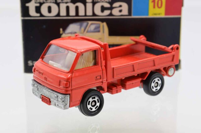 トミカ絶版　日本製　黒箱　佐川急便特注トミカ トミカ 黒箱｜トミカの絶版ミニカー買取ならケンボックス