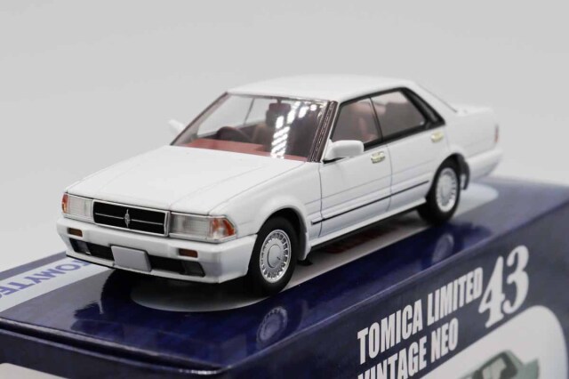 トミカ　TLV　ネオ