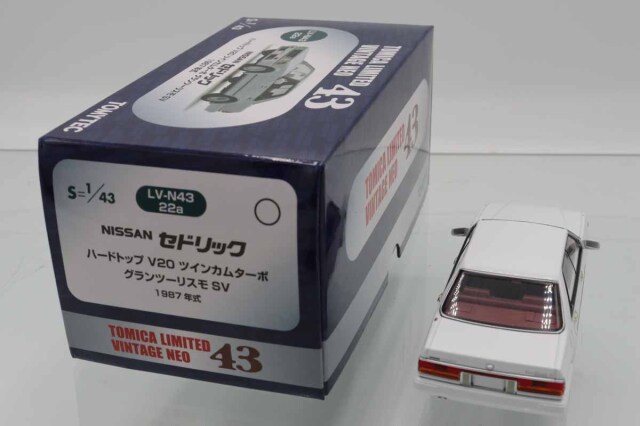 トミカ　TLV　ネオ