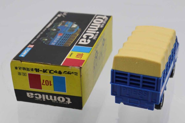 ミニカーショップ ケンボックス トミカ 黒箱☆107☆日産キャブオール