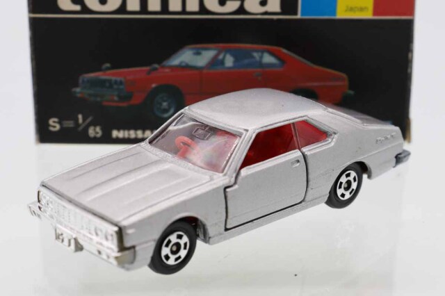 ミニカーショップ ケンボックス トミカ 黒箱☆61☆日産スカイライン