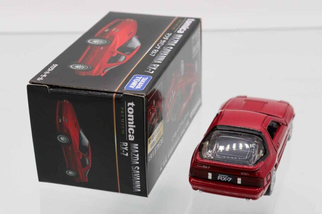 ミニカーショップ ケンボックス トミカプレミアムマツダサバンナ RX-7