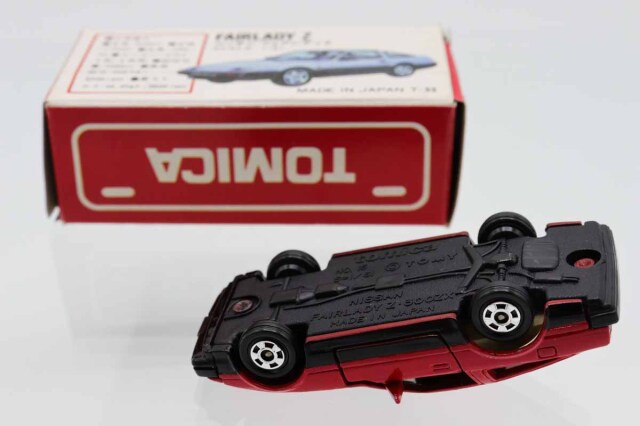 ミニカーショップ ケンボックス トミカ 赤箱(日本製)☆15-4-3☆日産