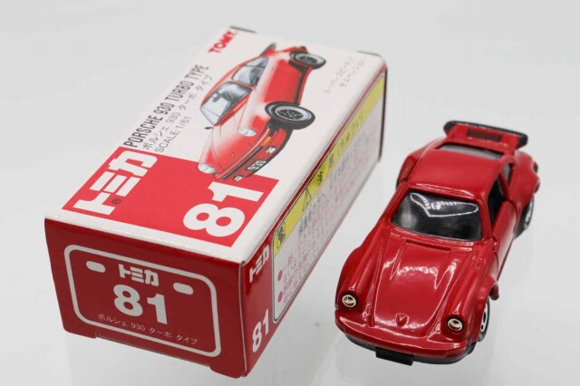 ミニカーショップ ケンボックス トミカ 赤箱☆81☆ポルシェ930 ターボ