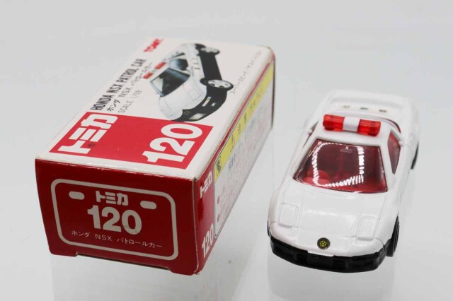 トミカ　赤箱