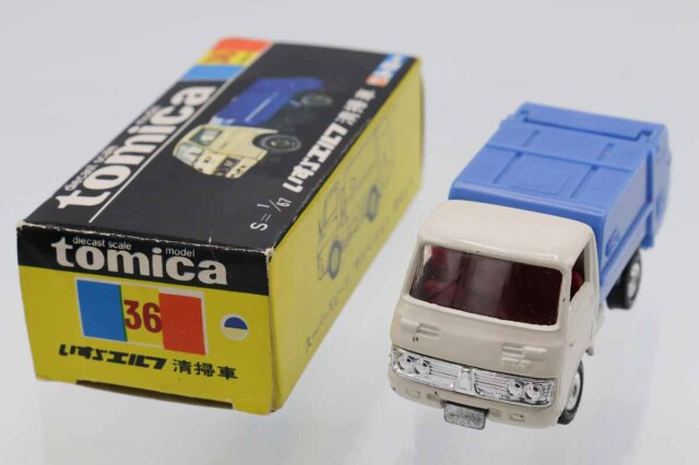 ミニカーショップ ケンボックス トミカ 黒箱☆36☆いすゞエルフ 清掃車