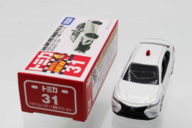 ミニカーショップ ケンボックス トミカ 赤箱☆31☆トヨタカムリ