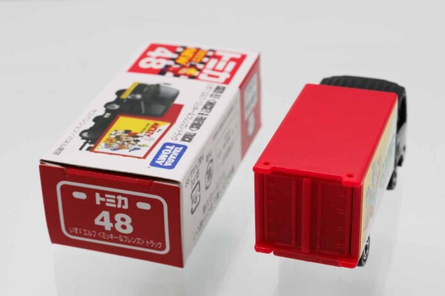 トミカ　赤箱