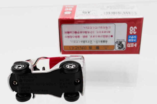 トミカ　赤箱