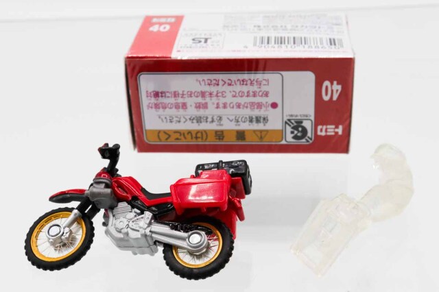 トミカ　赤箱