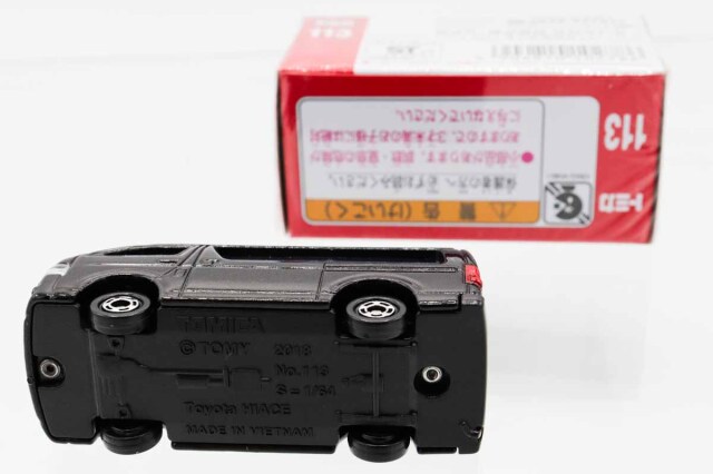 トミカ　赤箱