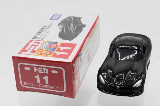 トミカ　赤箱