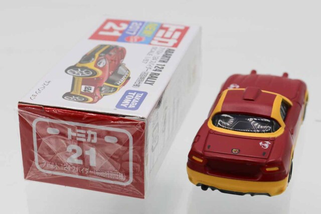 ミニカーショップ ケンボックス トミカ 赤箱☆21☆アバルト124