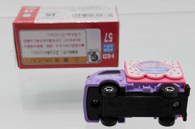 トミカ　赤箱