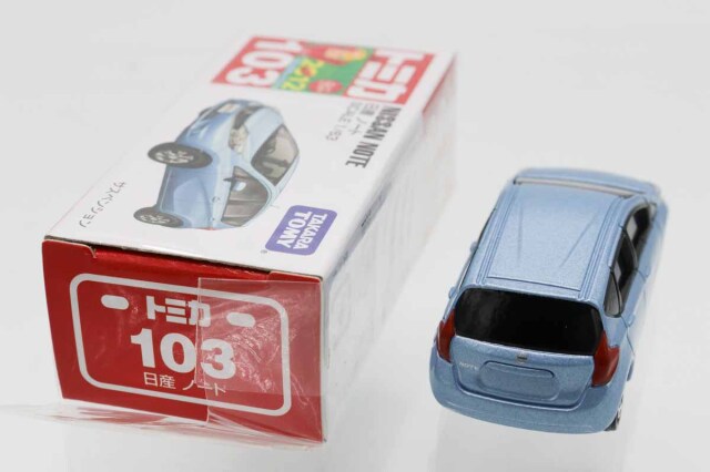 ミニカーショップ ケンボックス トミカ 赤箱☆103☆日産ノート(水色