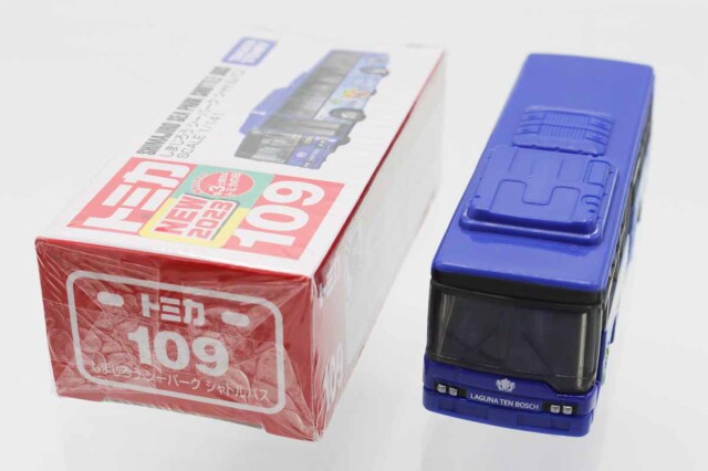 トミカ　赤箱
