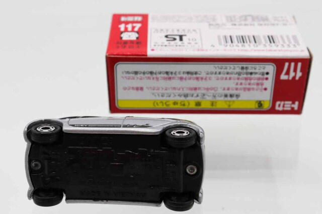 トミカ　赤箱