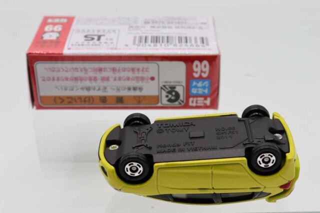 トミカ　赤箱