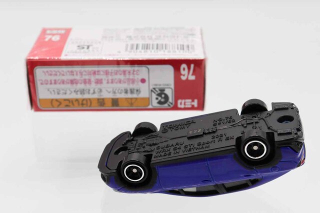 トミカ　赤箱