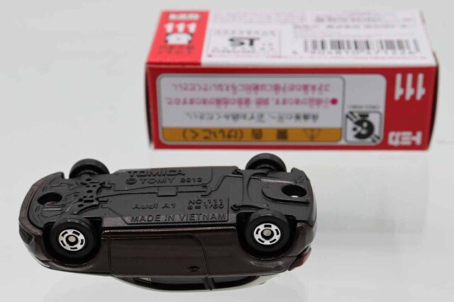 ミニカーショップ ケンボックス トミカ 赤箱☆111☆アウディA1(初回