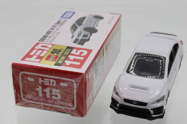 トミカ　赤箱