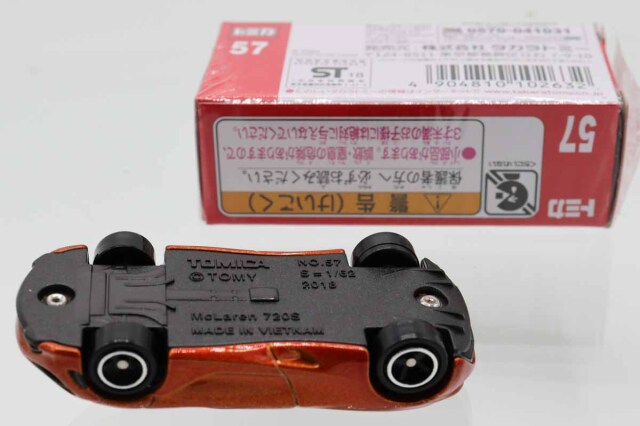ミニカーショップ ケンボックス トミカ 赤箱☆57☆マクラーレン 720S