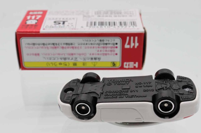 トミカ　赤箱