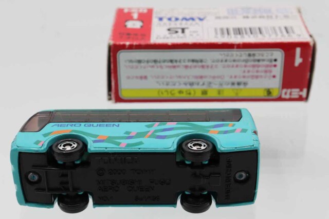 トミカ　赤箱