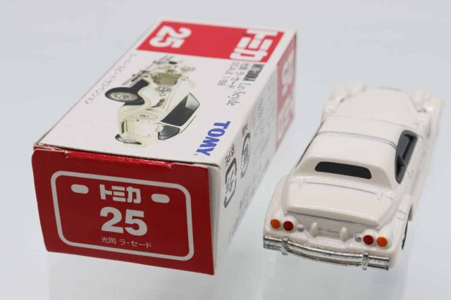 トミカ25台セット外箱破損有りバラ売り不可 ミニカーショップ ケンボックス トミカ 赤箱☆25☆光岡ラ・セード