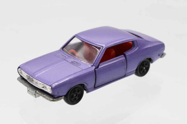 トミカ 日産ブルーバード 1800SS パープル 82 ミニカーショップ ケンボックス トミカ 黒箱☆62☆日産ブルーバード U