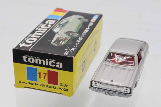 ミニカーショップ ケンボックス トミカ 黒箱☆17☆日産チェリー F-II