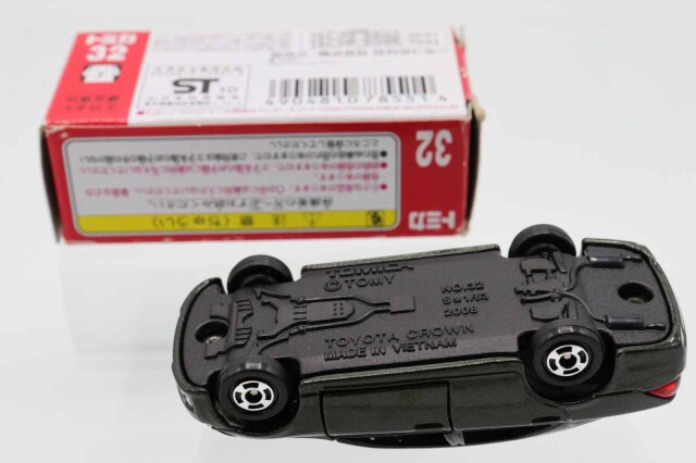トミカ　赤箱
