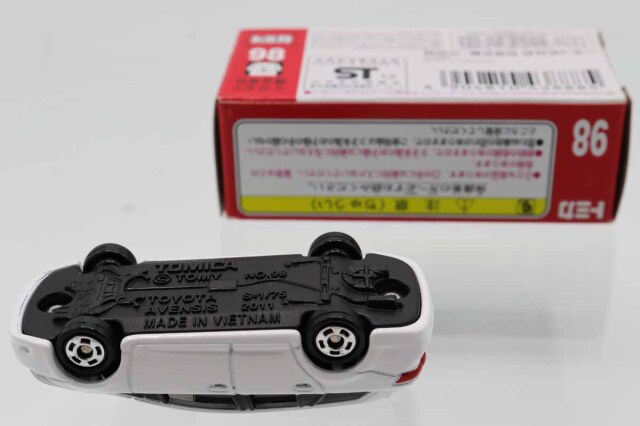 トミカ　赤箱
