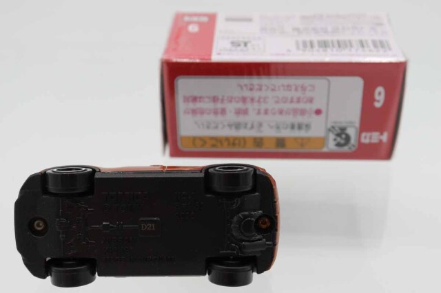 トミカ　赤箱