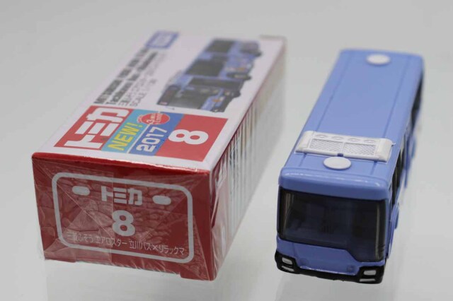 トミカ　赤箱