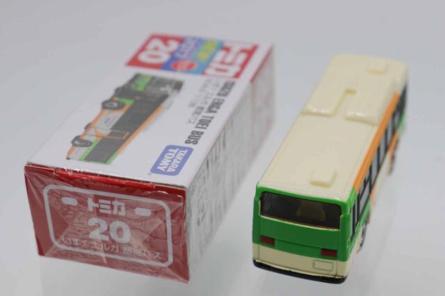 トミカ　赤箱