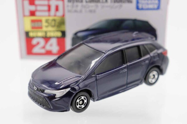 トミカ　赤箱