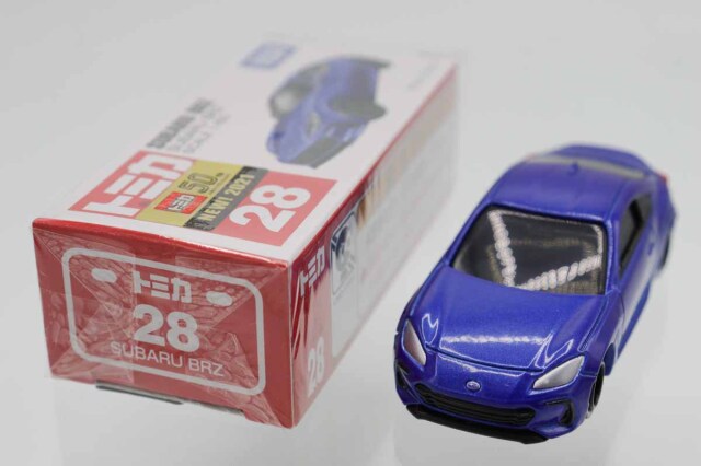 トミカ　赤箱