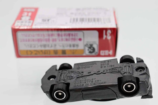 トミカ　赤箱