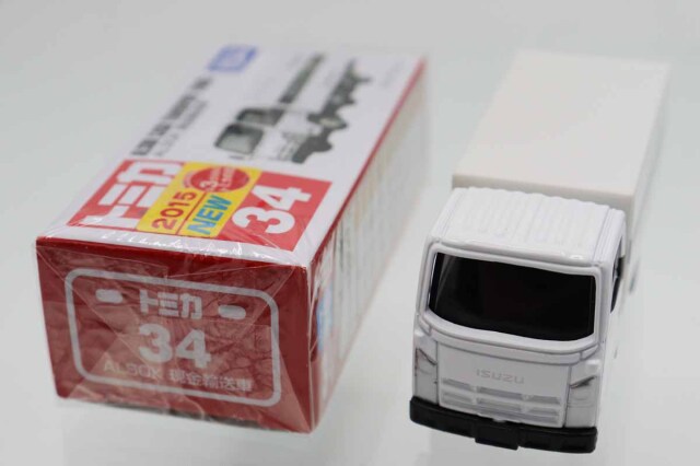 トミカ　赤箱